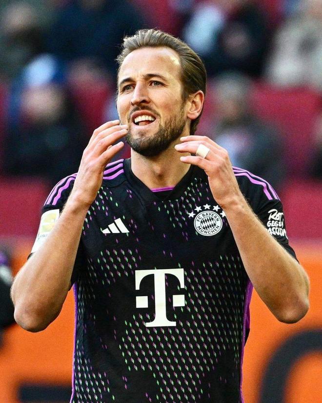 表现融入到 表现融入到